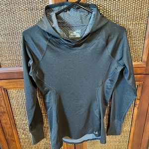Women’s Under Armour Coldgear hooded shirt
